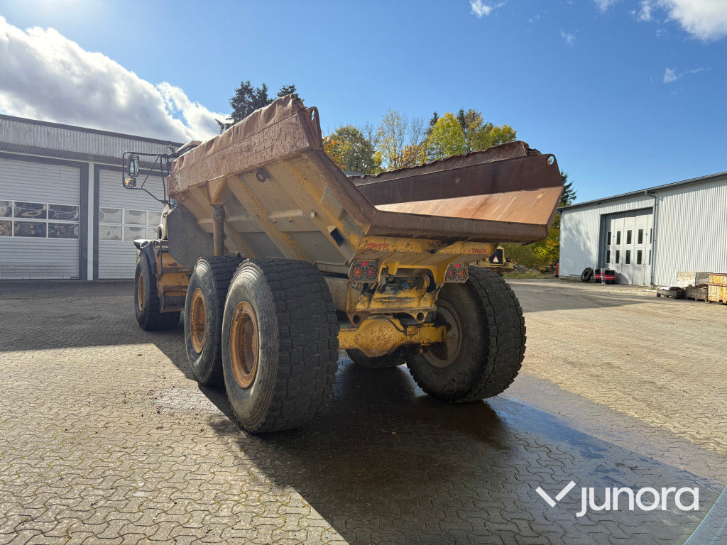 Dumper Bell B25D 6x6 - Artikulētias pašizgāzējs: foto 5 Dumper Bell B25D 6x6 - Artikulētias pašizgāzējs: foto 5