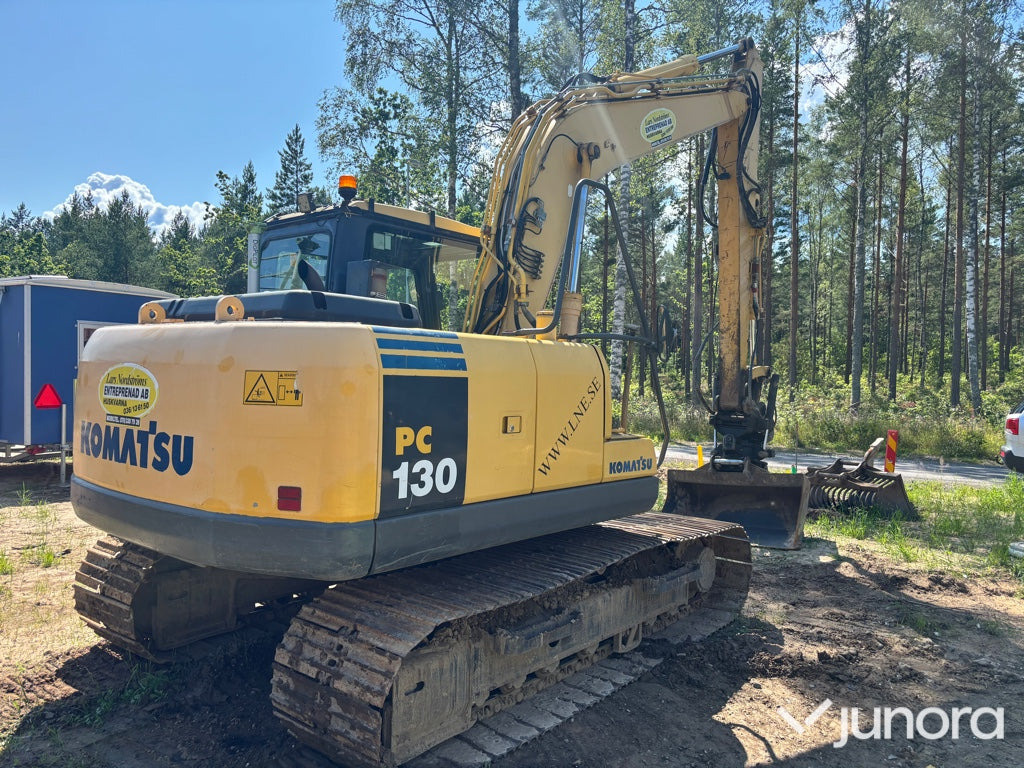 Grävmaskin Komatsu PC130 - Kāpurķēžu ekskavators: foto 5 Grävmaskin Komatsu PC130 - Kāpurķēžu ekskavators: foto 5