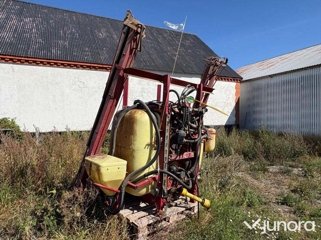 Hardi växtspruta 1000L 12M - Uzkarināmais miglotājs: foto 4 Hardi växtspruta 1000L 12M - Uzkarināmais miglotājs: foto 4