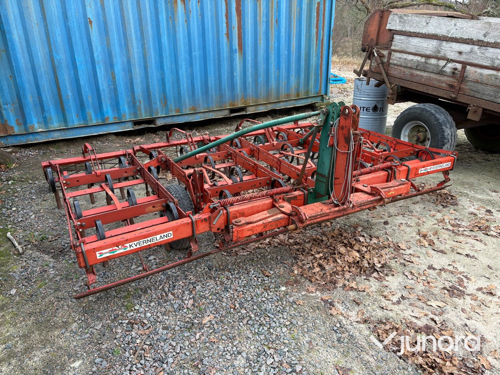 Harv - Kverneland - Kultivators: foto 1 Harv - Kverneland - Kultivators: foto 1