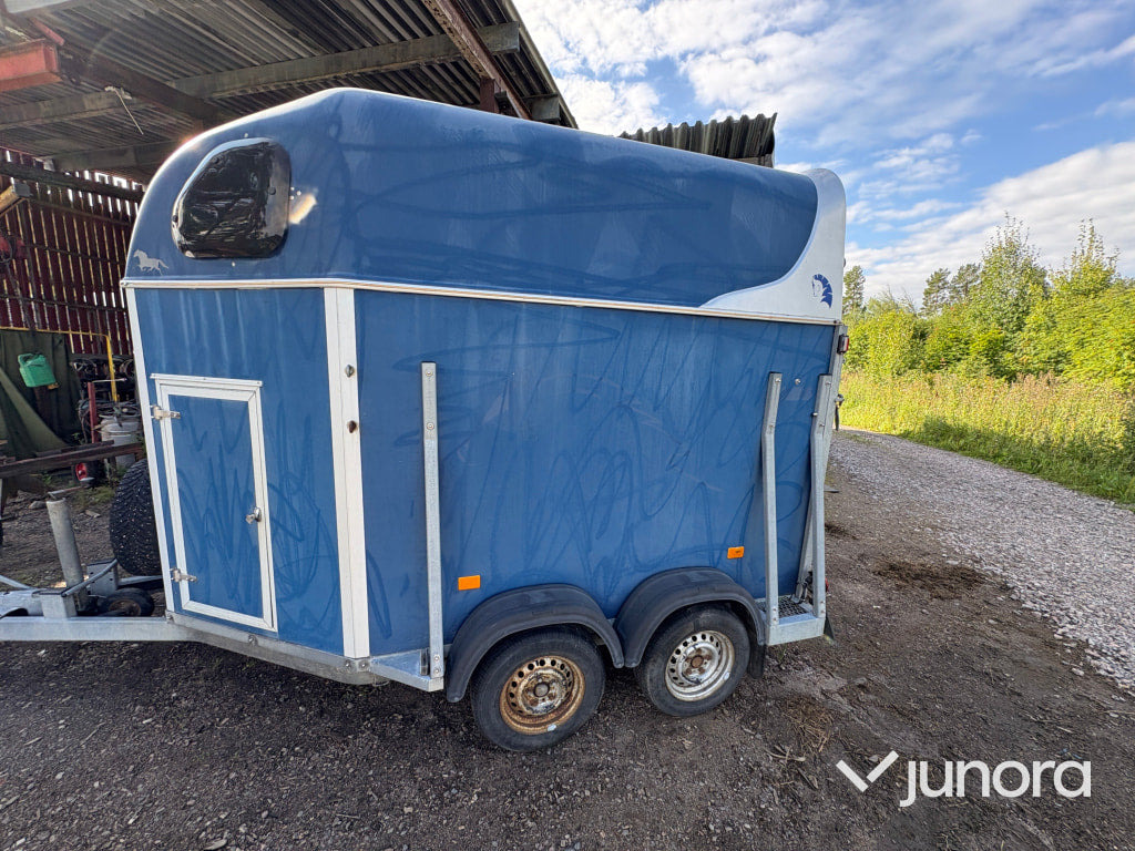 Hästtransport - Cheval Liberté - Zirgu piekabe: foto 2 Hästtransport - Cheval Liberté - Zirgu piekabe: foto 2