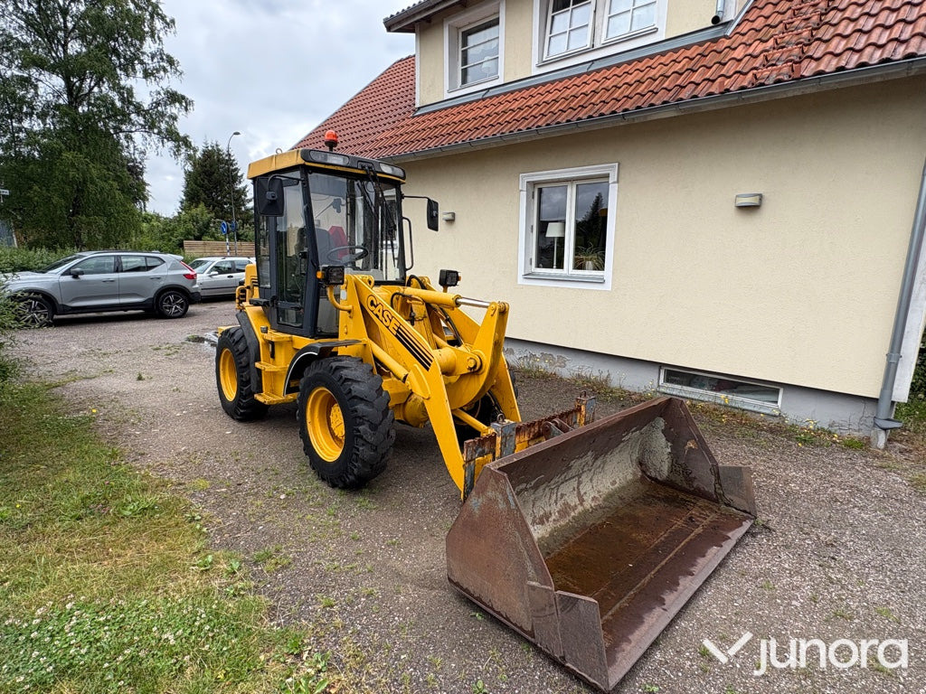 Riteņu iekrāvējs Hjullastare/Minilastare Case 121B: foto 7
