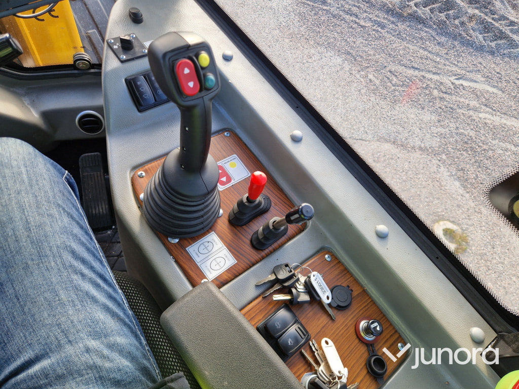 Riteņu iekrāvējs Hjullastare - Swekip, 3080: foto 16 Riteņu iekrāvējs Hjullastare - Swekip, 3080: foto 16