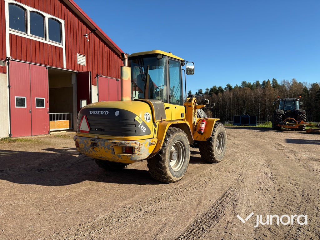 Hjullastare - Volvo L45B - Riteņu iekrāvējs: foto 5 Hjullastare - Volvo L45B - Riteņu iekrāvējs: foto 5