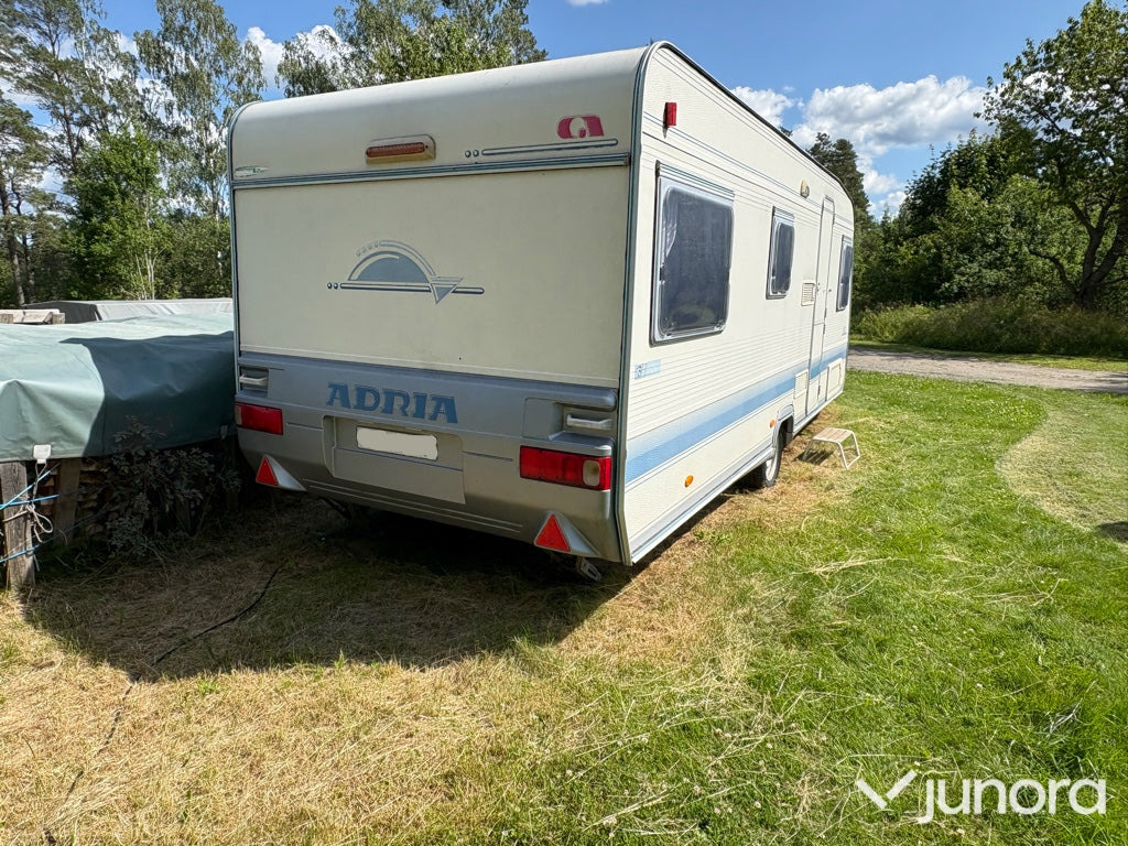 Dzīvojamais treileris Husvagn - Adria: foto 7
