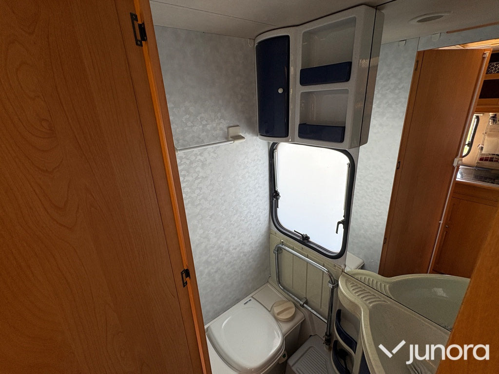 Dzīvojamais treileris Husvagn - Adria: foto 22