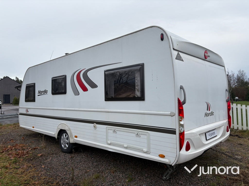 Husvagn - BÜRSTNER GMBH Averso Nordic - Dzīvojamais treileris: foto 4 Husvagn - BÜRSTNER GMBH Averso Nordic - Dzīvojamais treileris: foto 4