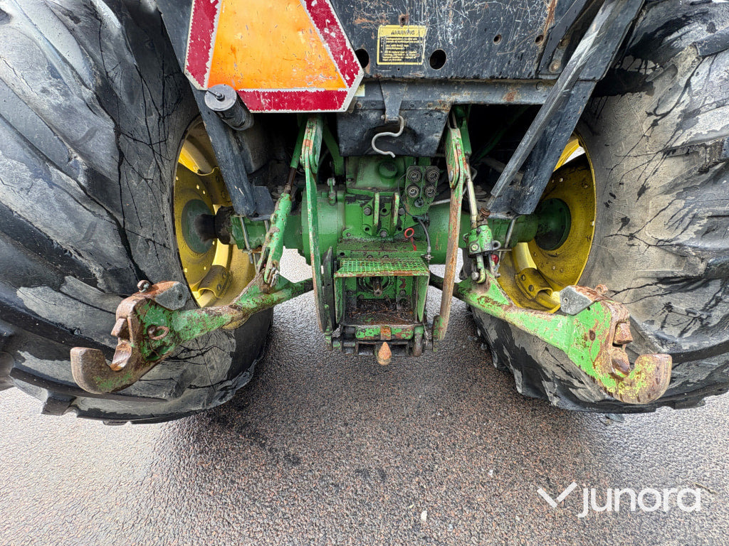Traktors John Deere 2650: foto 11