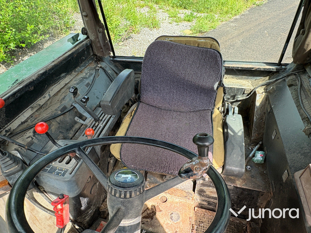 Traktors John Deere 2650: foto 7