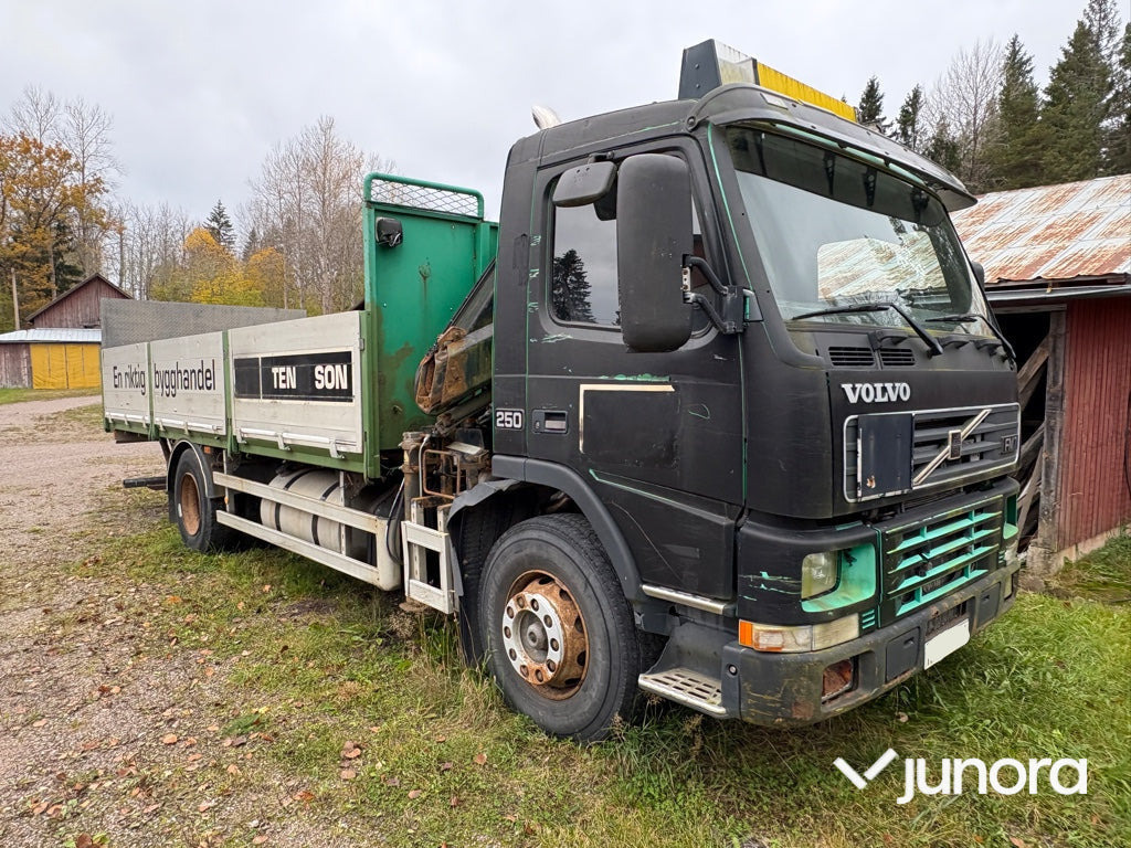 Kranbil - Volvo FM7 4*2 - Bortu kravas automašīna/ Platforma, Kravas auto ar manipulatoru: foto 4 Kranbil - Volvo FM7 4*2 - Bortu kravas automašīna/ Platforma, Kravas auto ar manipulatoru: foto 4