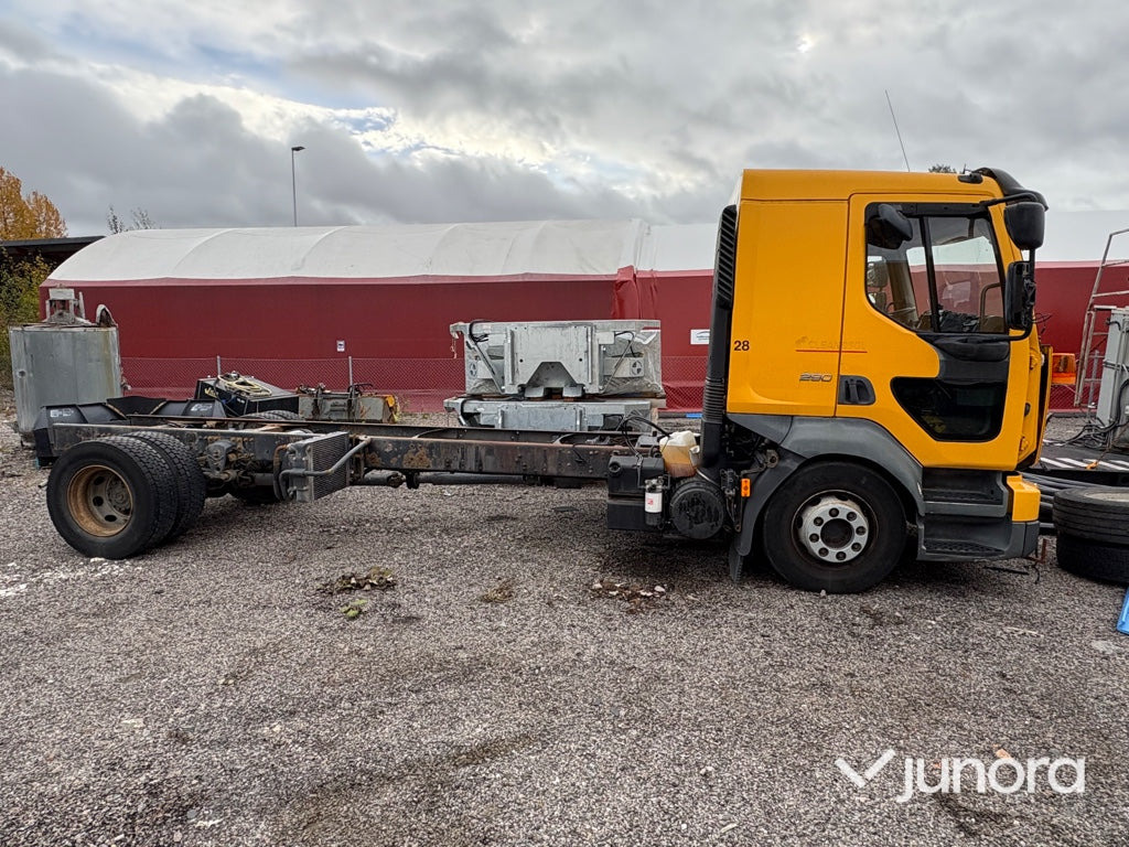 Lastbil - Volvo FL 4*2 - Šasija kravas automašīna: foto 5 Lastbil - Volvo FL 4*2 - Šasija kravas automašīna: foto 5