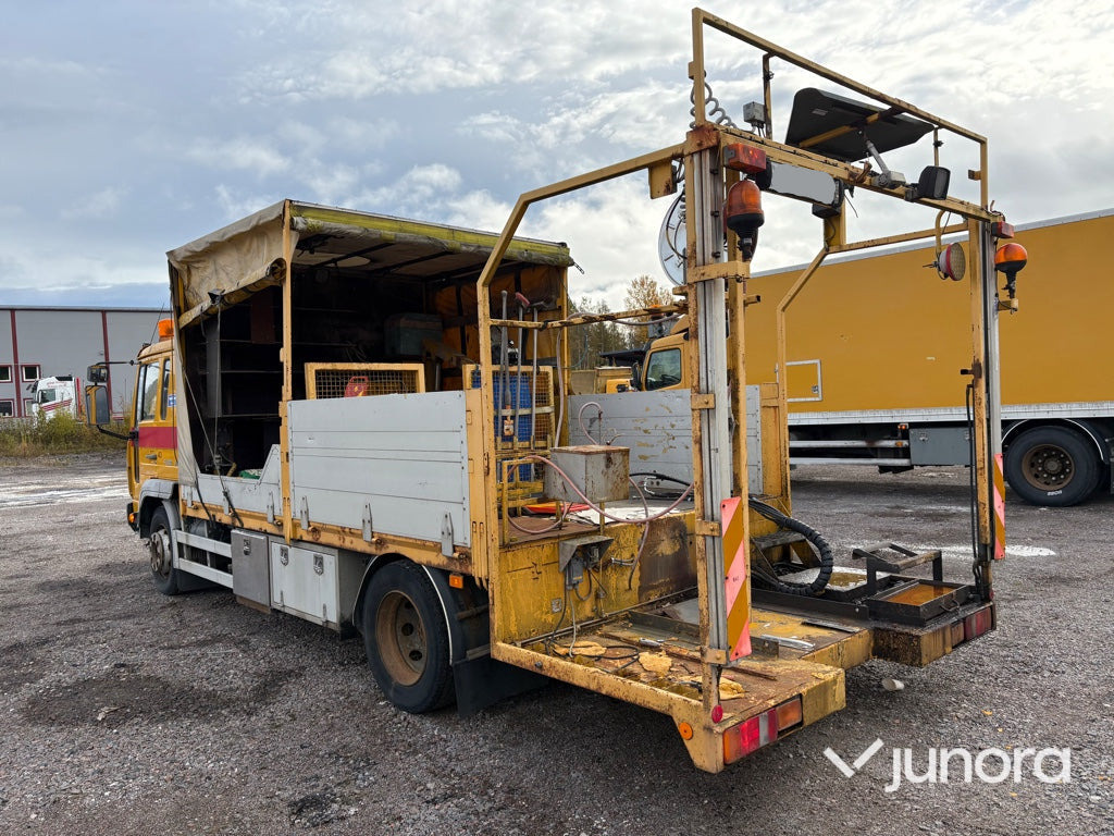 Lastbil - Volvo FL611 4X2 - Bortu kravas automašīna/ Platforma: foto 5 Lastbil - Volvo FL611 4X2 - Bortu kravas automašīna/ Platforma: foto 5