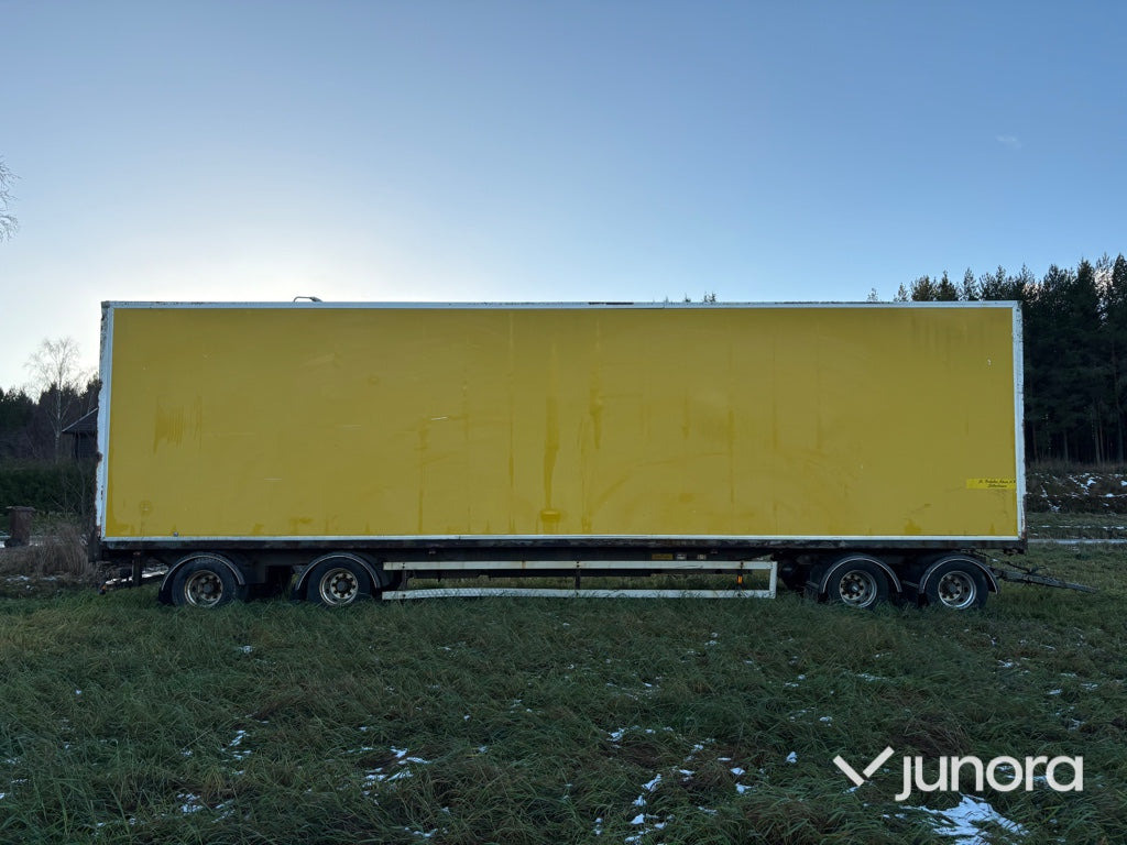 Lastbilssläp - BRIAB SBLB4S—36-124 - Piekabe slēgtā virsbūve: foto 5 Lastbilssläp - BRIAB SBLB4S—36-124 - Piekabe slēgtā virsbūve: foto 5