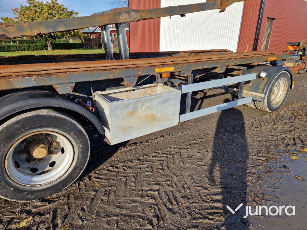 Lastväxlarvagn + Tipp - Härryda, THLBS-300-N - Piekabe noņemamā virsbūve/ Konteineru vedējs: foto 5 Lastväxlarvagn + Tipp - Härryda, THLBS-300-N - Piekabe noņemamā virsbūve/ Konteineru vedējs: foto 5