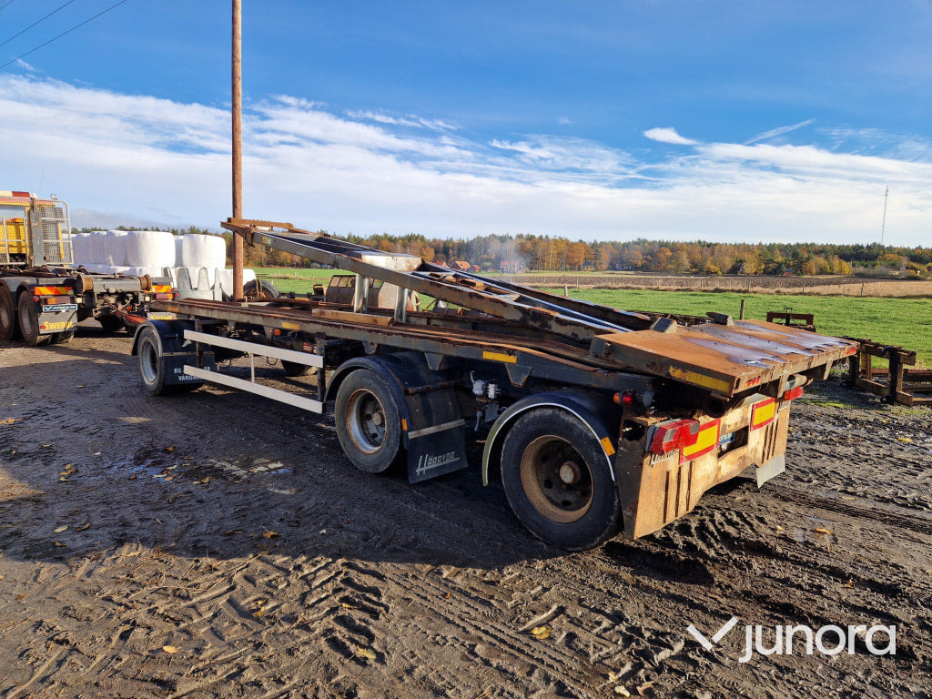 Lastväxlarvagn + Tipp - Härryda, THLBS-300-N - Piekabe noņemamā virsbūve/ Konteineru vedējs: foto 1 Lastväxlarvagn + Tipp - Härryda, THLBS-300-N - Piekabe noņemamā virsbūve/ Konteineru vedējs: foto 1