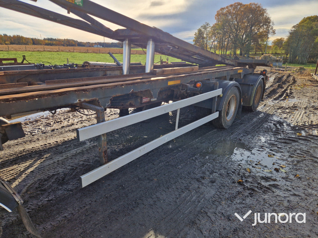 Lastväxlarvagn + Tipp - Härryda, THLBS-300-N - Piekabe noņemamā virsbūve/ Konteineru vedējs: foto 3 Lastväxlarvagn + Tipp - Härryda, THLBS-300-N - Piekabe noņemamā virsbūve/ Konteineru vedējs: foto 3