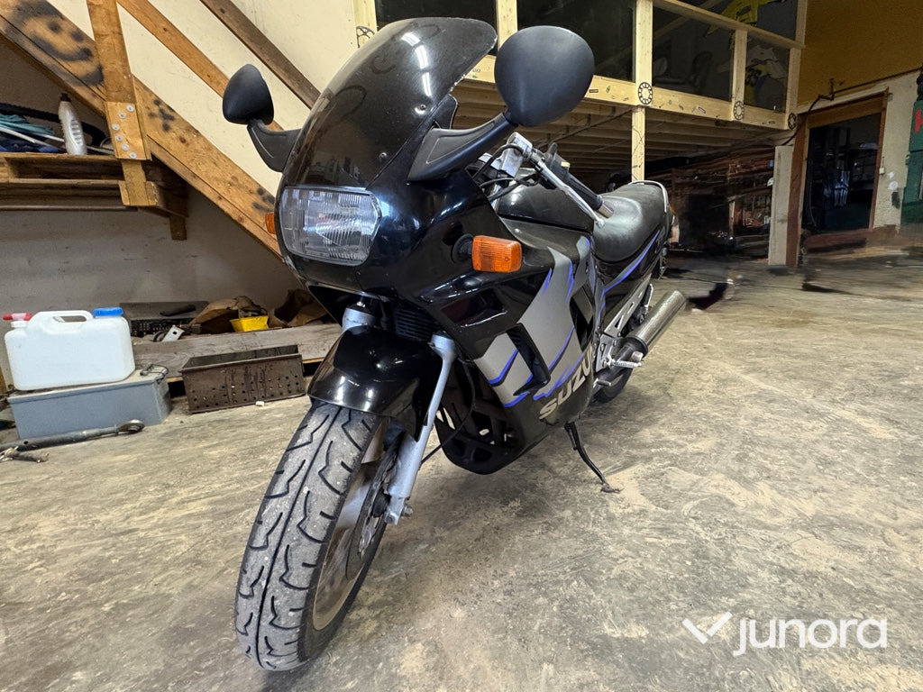 Motorcykel - Suzuki, GSX 750 F - Motocikls: foto 1 Motorcykel - Suzuki, GSX 750 F - Motocikls: foto 1