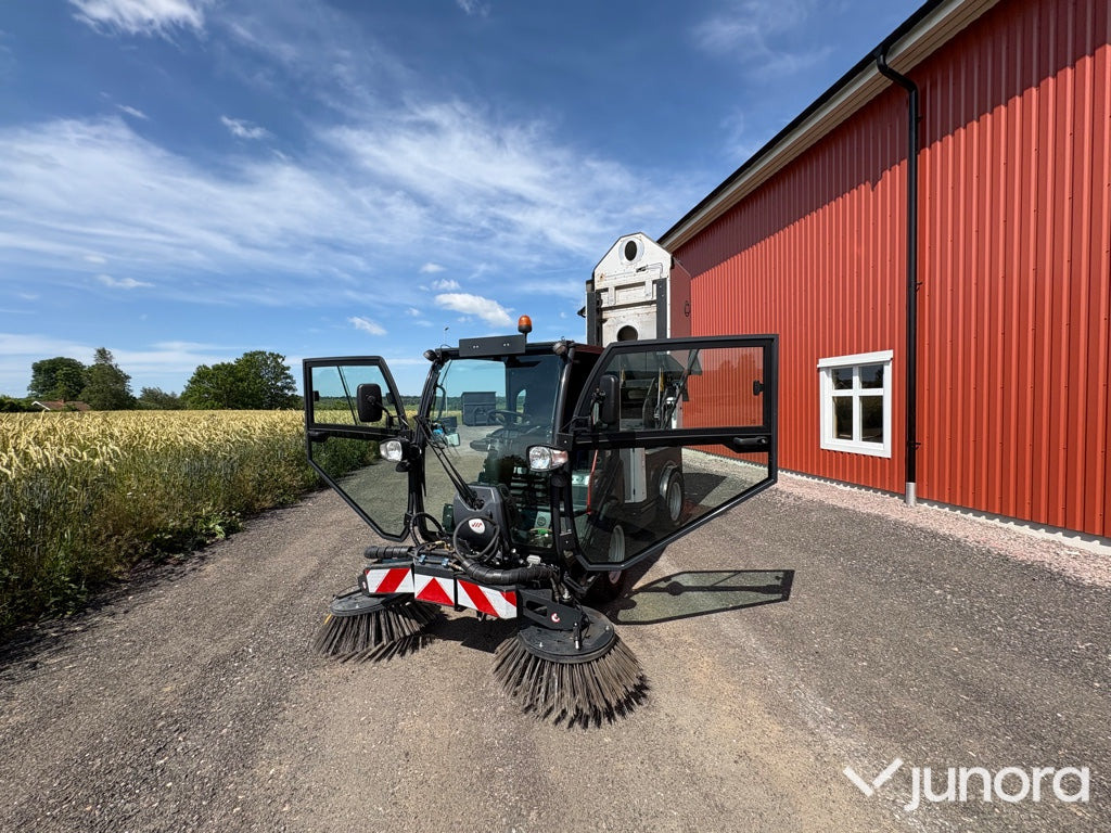SCHMIDT Flexigo 150 - Ielu tīrīšanas mašīna: foto 2 SCHMIDT Flexigo 150 - Ielu tīrīšanas mašīna: foto 2