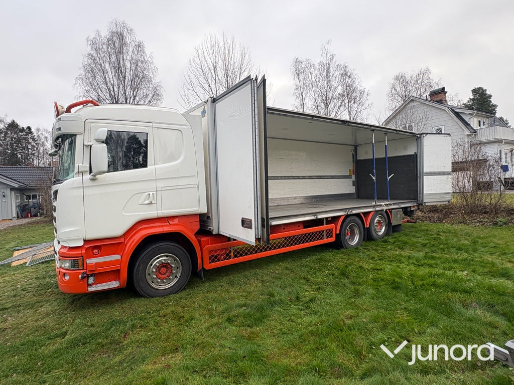 Skåpbil - Scania R410LB - Kravas automašīna ar slēgto virsbūvi: foto 3 Skåpbil - Scania R410LB - Kravas automašīna ar slēgto virsbūvi: foto 3