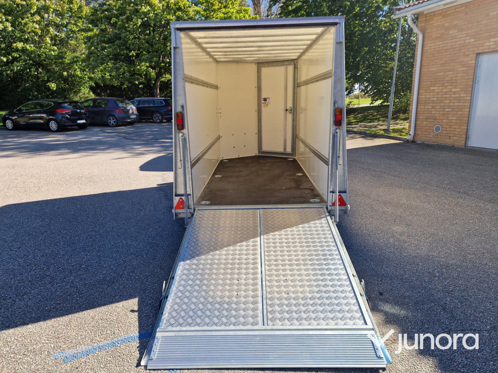 Skåpsläp - Ifor Williams (Oanvänd) - Piekabe slēgtā virsbūve: foto 3 Skåpsläp - Ifor Williams (Oanvänd) - Piekabe slēgtā virsbūve: foto 3