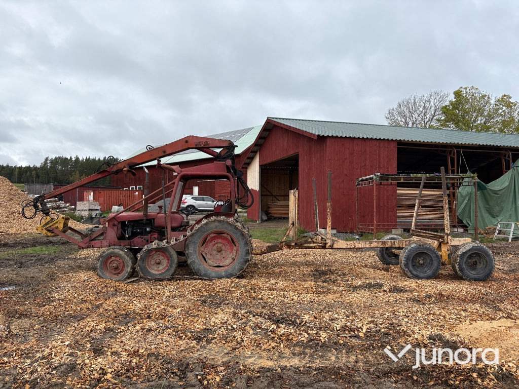 Skogstraktor ÖSA-48 ”Volvo BM 400 Buster” - Meža traktors: foto 5 Skogstraktor ÖSA-48 ”Volvo BM 400 Buster” - Meža traktors: foto 5