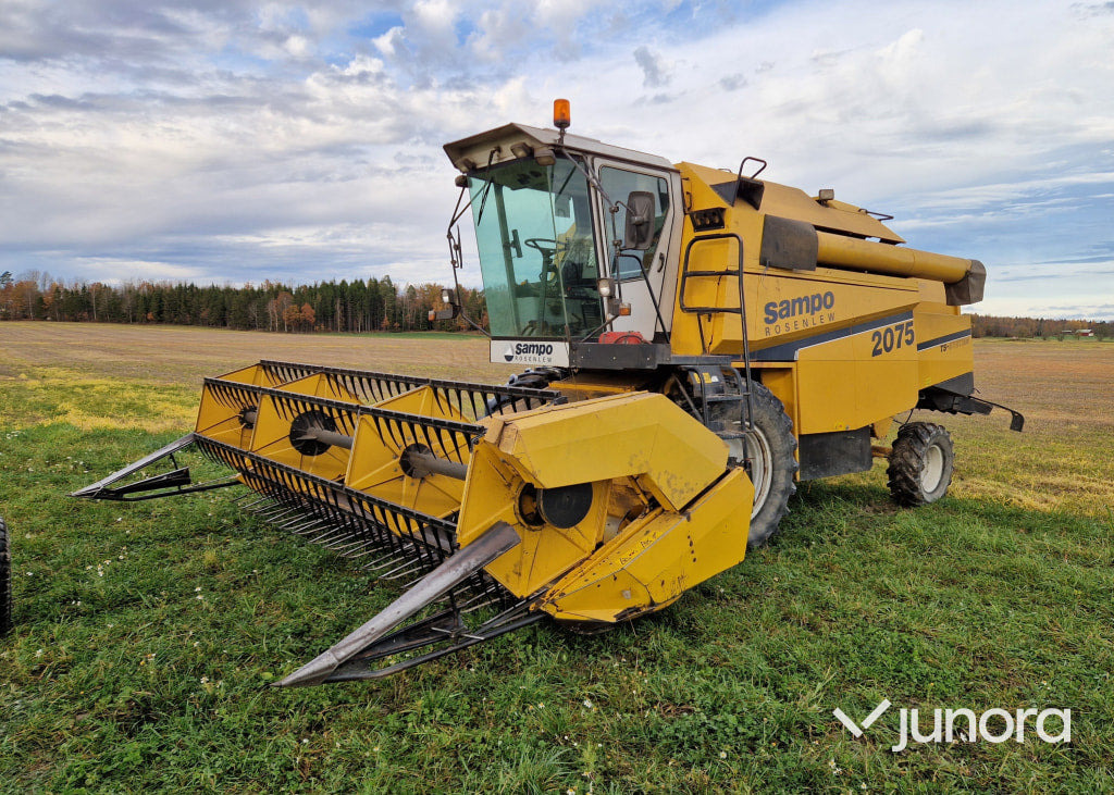 Skördetröska - Sampo Rosenlew, 2075 - Labības kombains: foto 1 Skördetröska - Sampo Rosenlew, 2075 - Labības kombains: foto 1