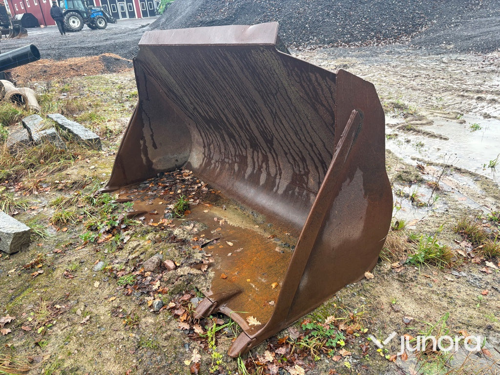 Tandskopa - Volvo Stora BM - Iekrāvēja kauss: foto 1 Tandskopa - Volvo Stora BM - Iekrāvēja kauss: foto 1