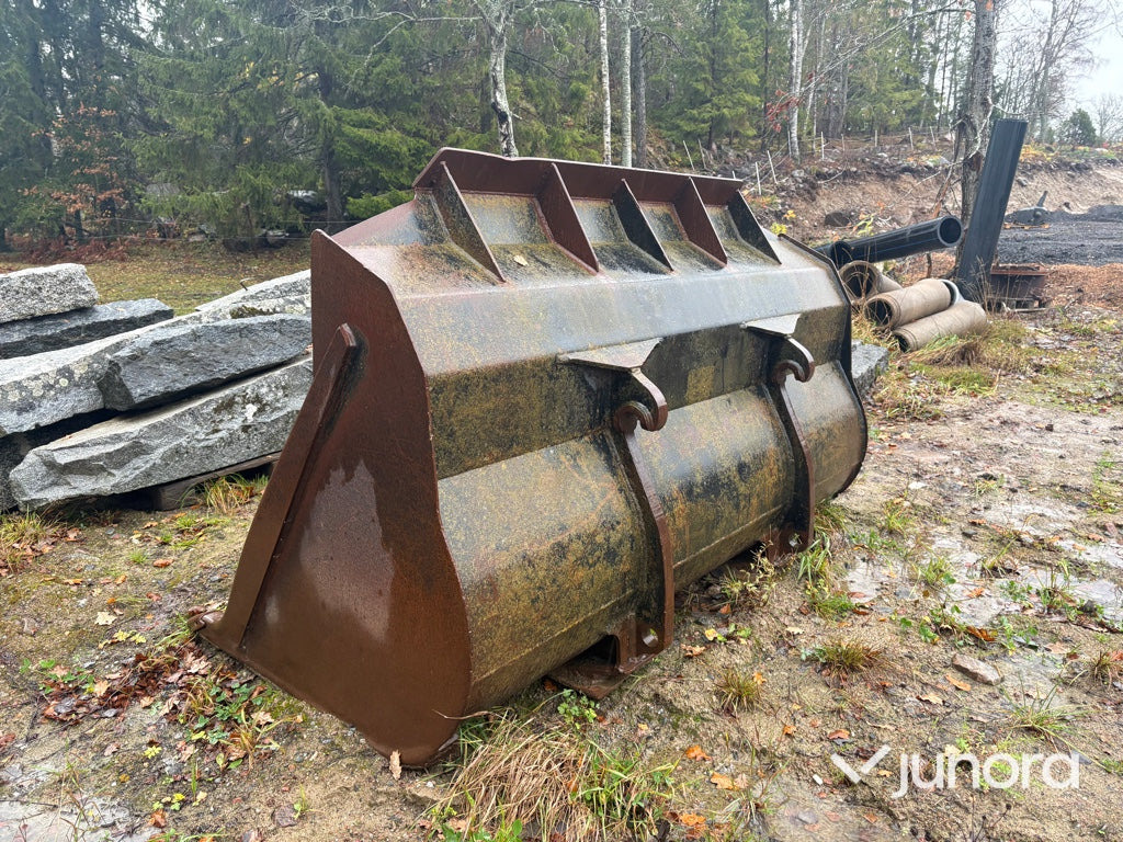 Tandskopa - Volvo Stora BM - Iekrāvēja kauss: foto 3 Tandskopa - Volvo Stora BM - Iekrāvēja kauss: foto 3