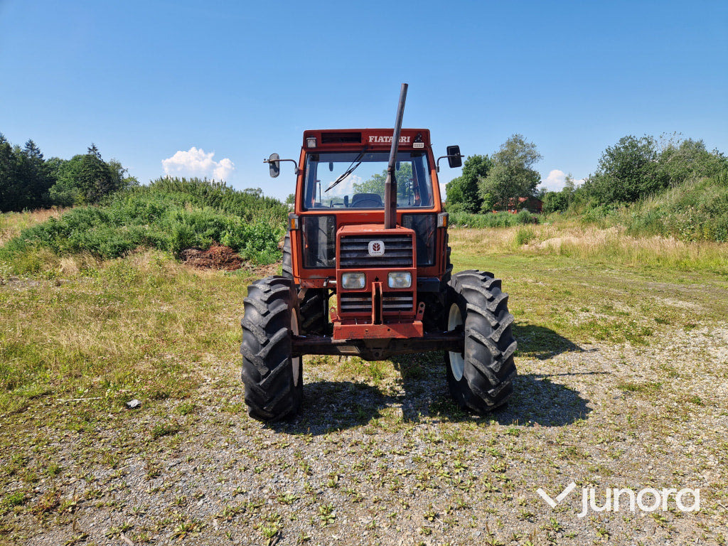 Traktor Fiat 110-90 DT - Traktors: foto 5 Traktor Fiat 110-90 DT - Traktors: foto 5