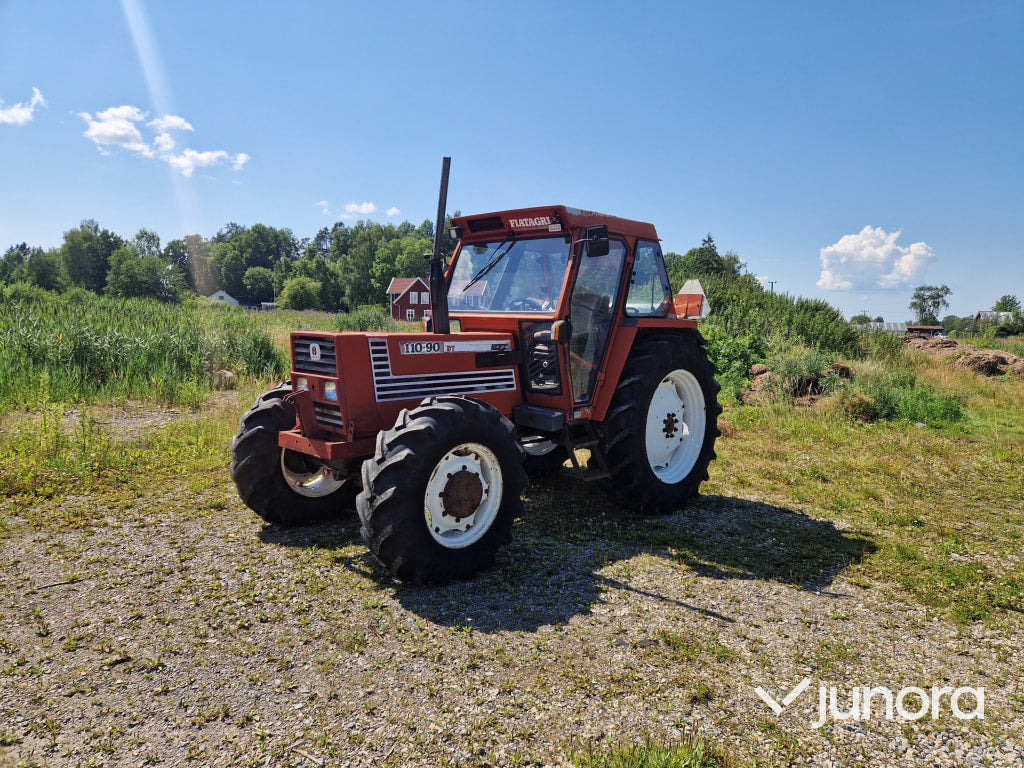 Traktor Fiat 110-90 DT - Traktors: foto 1 Traktor Fiat 110-90 DT - Traktors: foto 1