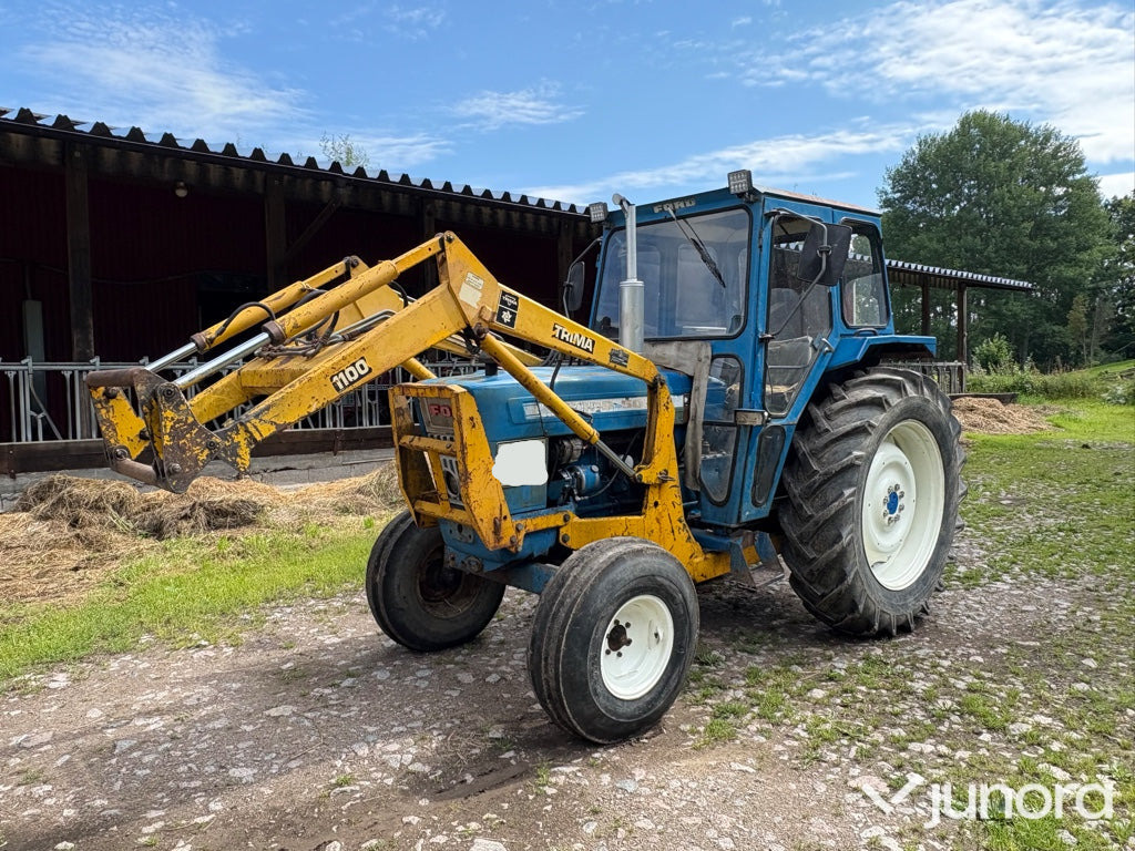 Traktor Ford 5000 med lastare - Traktors: foto 1 Traktor Ford 5000 med lastare - Traktors: foto 1