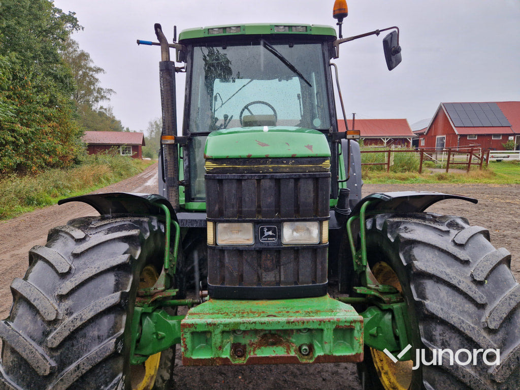Traktor John Deere 6900 - Traktors: foto 2 Traktor John Deere 6900 - Traktors: foto 2