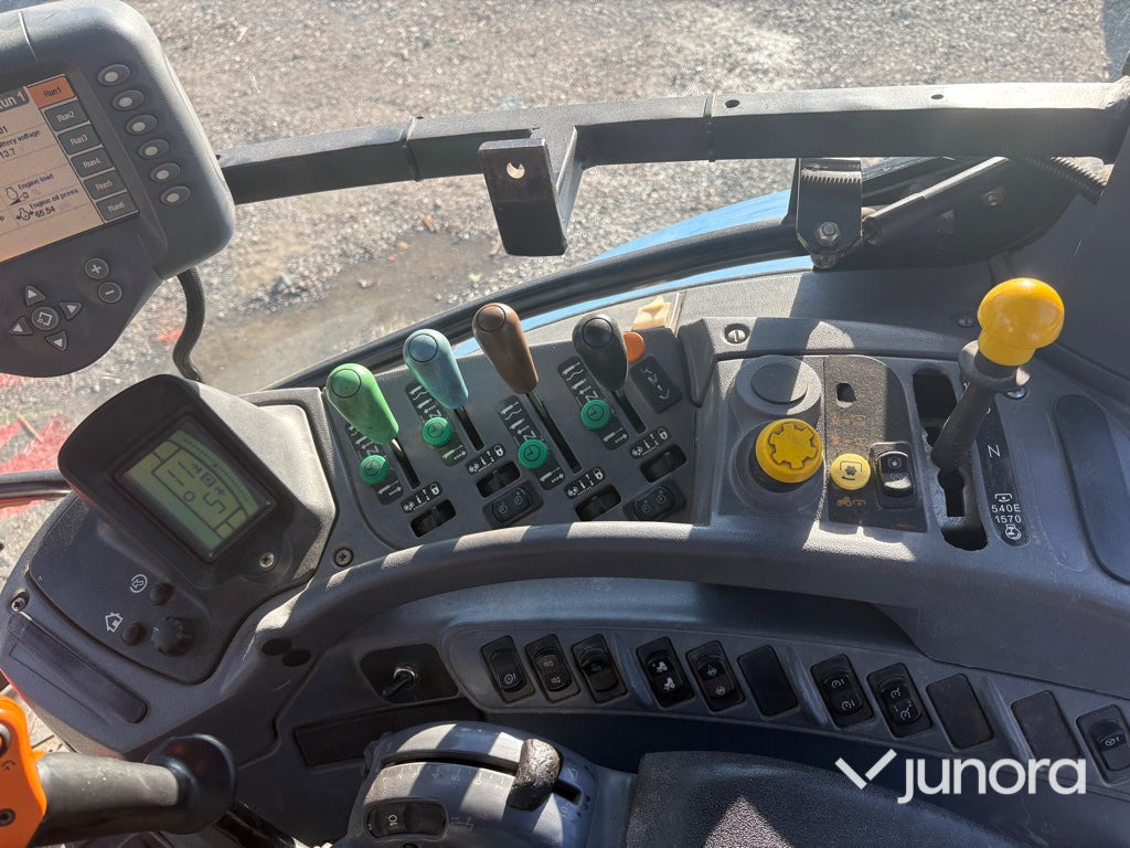 Traktors Traktor - New Holland T7040: foto 23