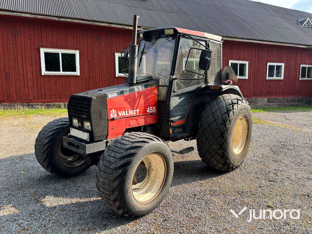Traktor Valmet 455-4 - Traktors: foto 1 Traktor Valmet 455-4 - Traktors: foto 1