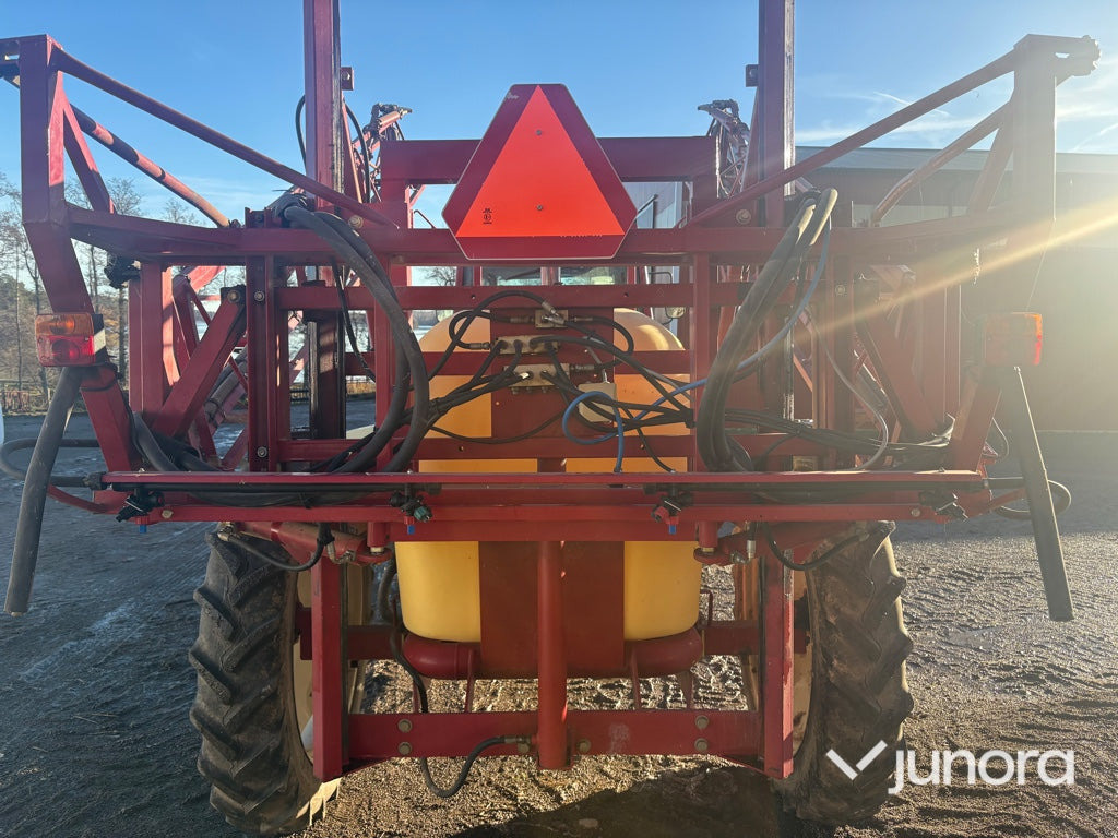 Växtskyddsspruta - Hardi TY1500 - Piekabināmais miglotājs: foto 5 Växtskyddsspruta - Hardi TY1500 - Piekabināmais miglotājs: foto 5