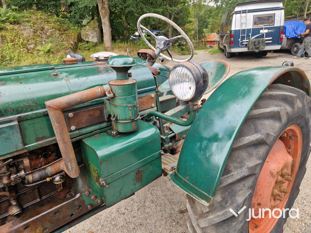 Veterantraktor Bolinder Munktell 200 - Traktors: foto 3 Veterantraktor Bolinder Munktell 200 - Traktors: foto 3