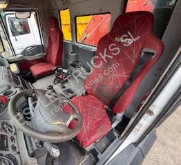 Bortu kravas automašīna/ Platforma Iveco Trakker 310: foto 11