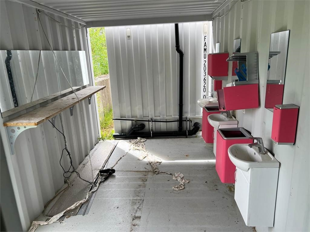 5 stk 20 fods indrettet til WC - baderum - Maināmā virsbūve - furgons: foto 4 5 stk 20 fods indrettet til WC - baderum - Maināmā virsbūve - furgons: foto 4