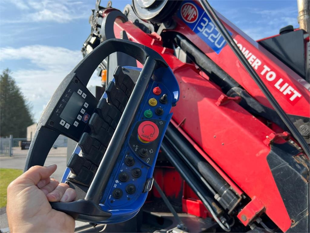 DAF CF 480 FAX 8x2*6 - Būvgružu konteineru vedējs: foto 3 DAF CF 480 FAX 8x2*6 - Būvgružu konteineru vedējs: foto 3