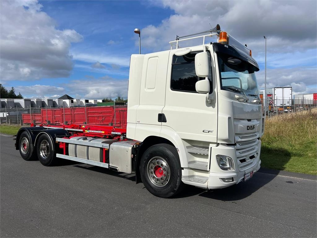 DAF CF 530 6x2*4 FAN - Pacēlājs ar āķi: foto 4 DAF CF 530 6x2*4 FAN - Pacēlājs ar āķi: foto 4