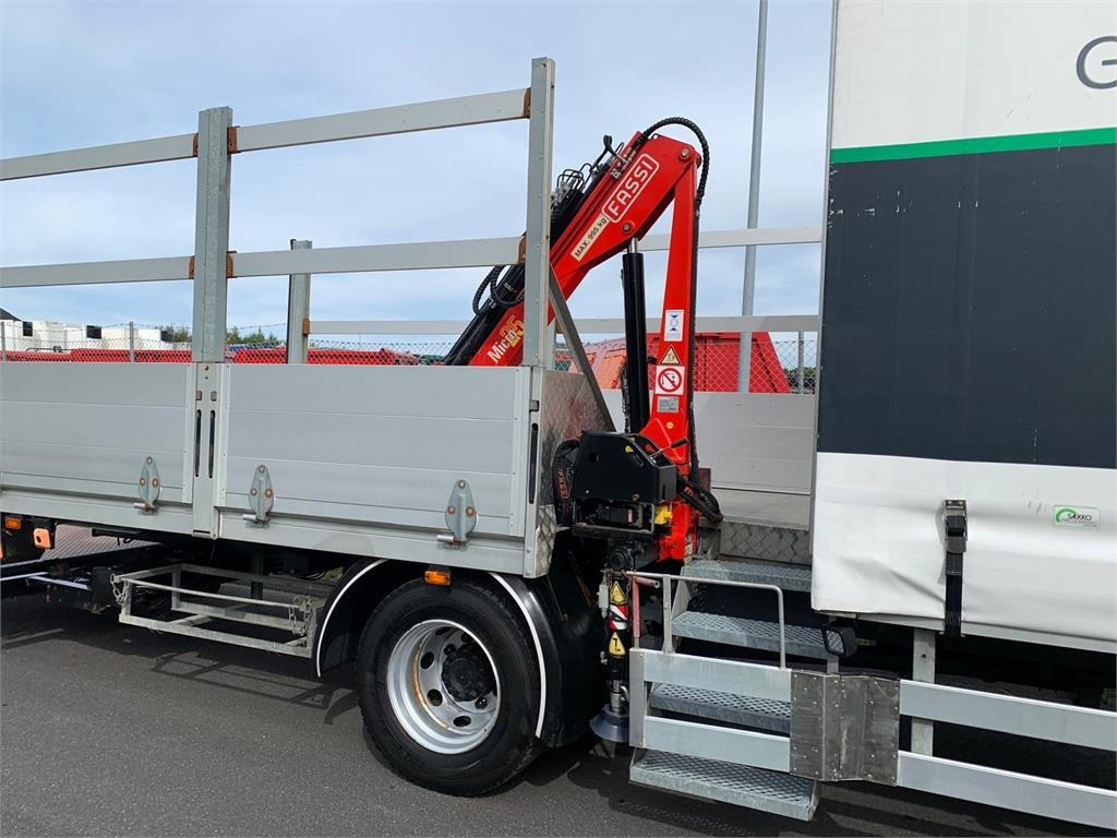 DAF LF210 4x2 FA - Kravas auto ar manipulatoru: foto 3 DAF LF210 4x2 FA - Kravas auto ar manipulatoru: foto 3