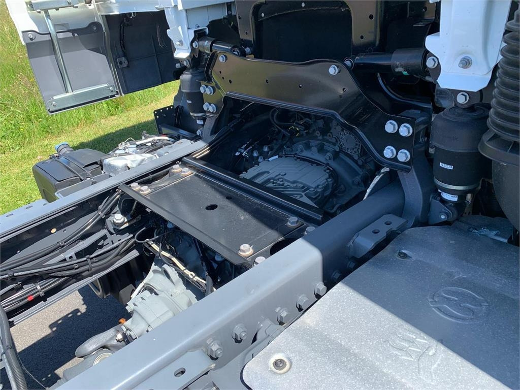 DAF XF 430 FAW 8x4*4 Tridem - Būvgružu konteineru vedējs: foto 5 DAF XF 430 FAW 8x4*4 Tridem - Būvgružu konteineru vedējs: foto 5