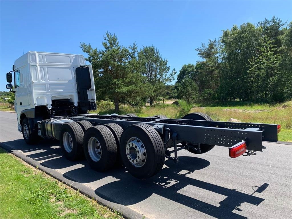 DAF XF 430 FAW 8x4*4 Tridem - Šasija kravas automašīna: foto 3 DAF XF 430 FAW 8x4*4 Tridem - Šasija kravas automašīna: foto 3