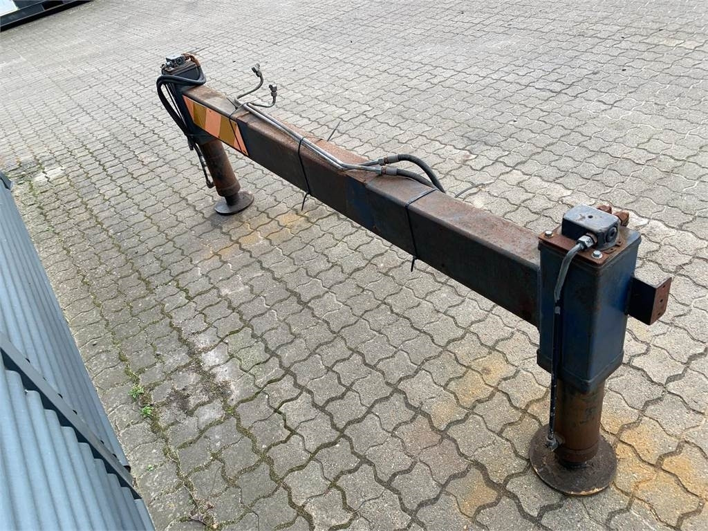 HMF Støttebensbom til kran - Strēle: foto 2 HMF Støttebensbom til kran - Strēle: foto 2