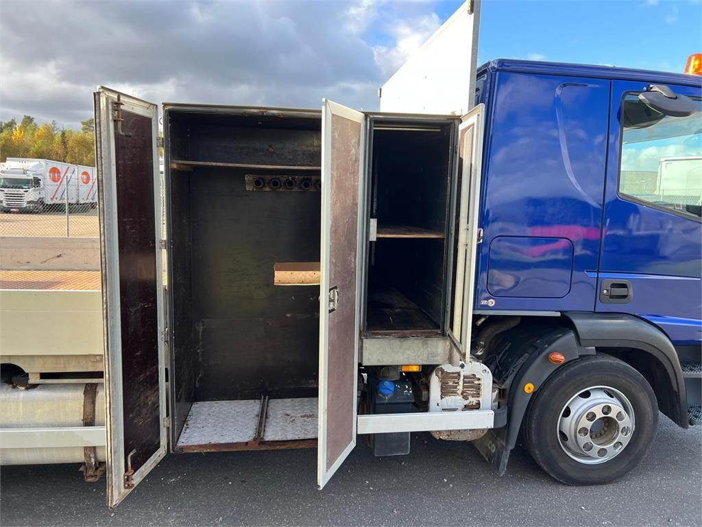 Iveco Euro Cargo 120 E22 - Autovedējs: foto 5 Iveco Euro Cargo 120 E22 - Autovedējs: foto 5