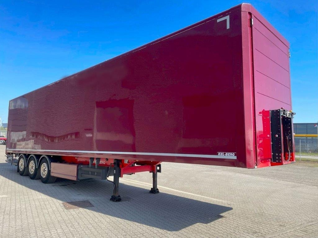 Kel-Berg 3-aks med folde-slædelift - Puspiekabe slēgtā virsbūve: foto 2 Kel-Berg 3-aks med folde-slædelift - Puspiekabe slēgtā virsbūve: foto 2