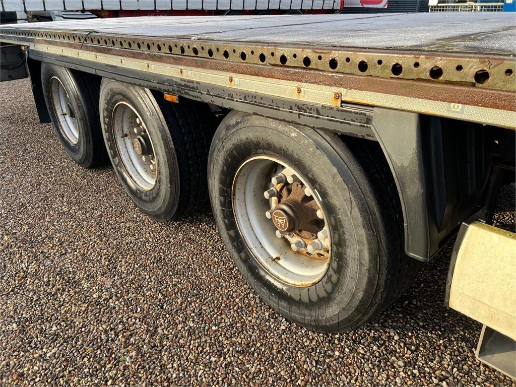 Krone 13,6 mtr - Bortu puspiekabe/ Platforma: foto 3 Krone 13,6 mtr - Bortu puspiekabe/ Platforma: foto 3