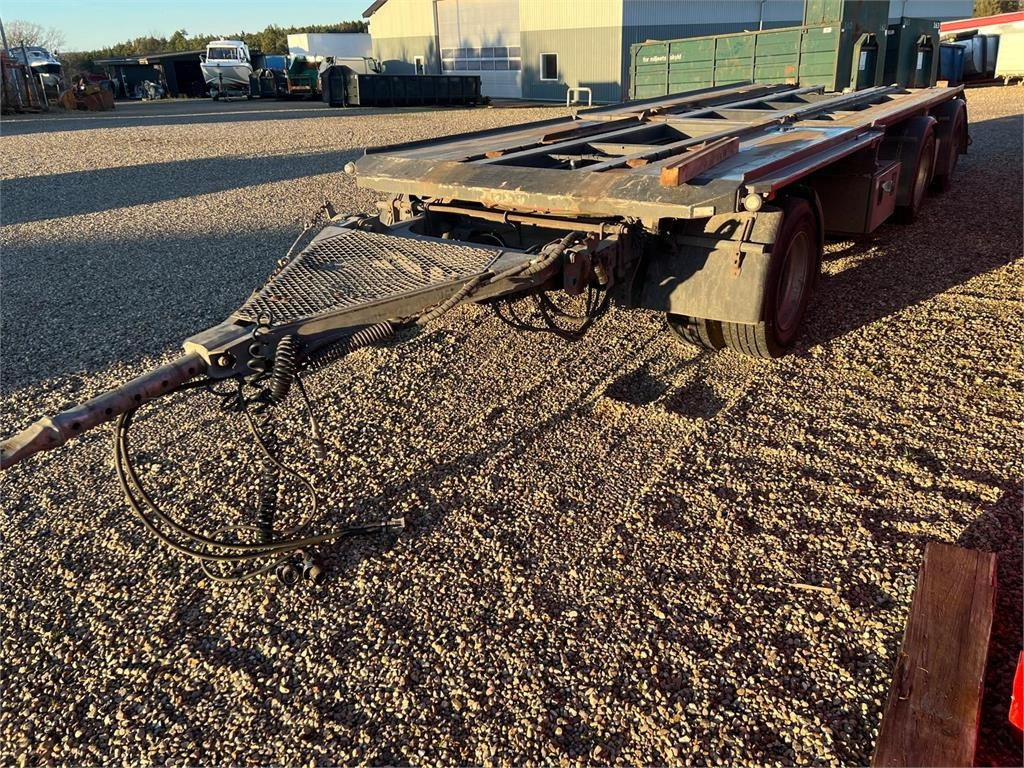 MTDK AO370 - 7,0 - 7,5 mtr. container - Piekabe noņemamā virsbūve/ Konteineru vedējs: foto 5 MTDK AO370 - 7,0 - 7,5 mtr. container - Piekabe noņemamā virsbūve/ Konteineru vedējs: foto 5