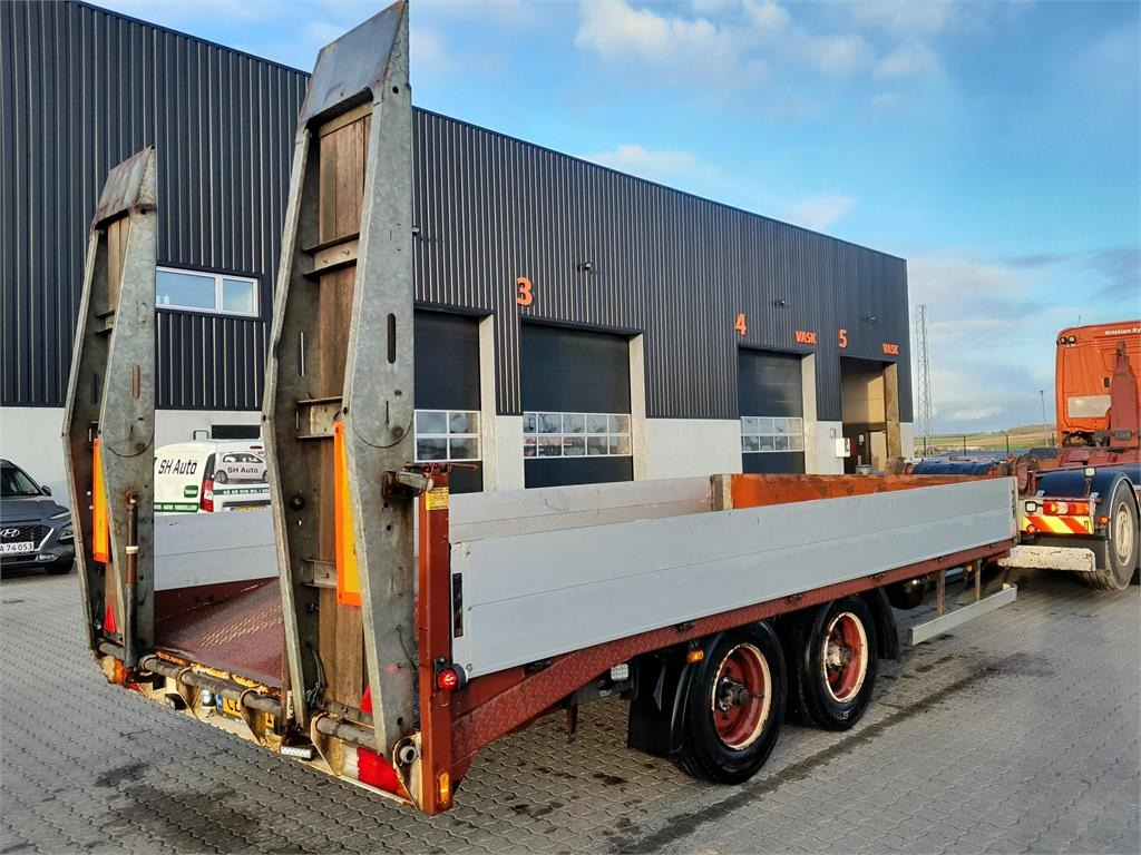 MTDK KC200 11,8 ton 5,2 mtr lad + ramper - Piekabe zema profila platforma: foto 3 MTDK KC200 11,8 ton 5,2 mtr lad + ramper - Piekabe zema profila platforma: foto 3