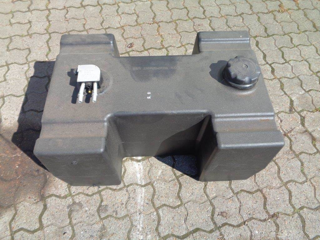 Mercedes-Benz 100 L plast (H formet) Dieseltank - Degvielas tvertne - Kravas automašīna: foto 1 Mercedes-Benz 100 L plast (H formet) Dieseltank - Degvielas tvertne - Kravas automašīna: foto 1